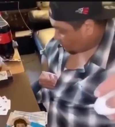 Не знаю как передать игру слов😅 Coke - кокаин, кола