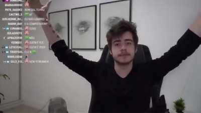 est&aacute;tua AlienStop
