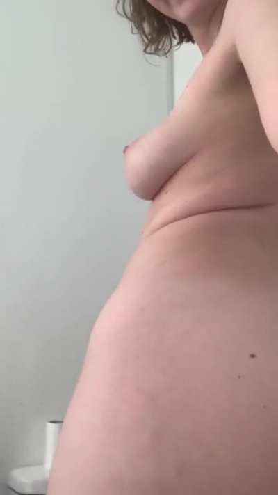 Surprise! I hope you don&rsquo;t mind my big ass in your face