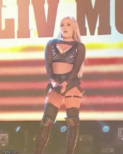 Liv is so dam sexy. 🤯🔥🔥