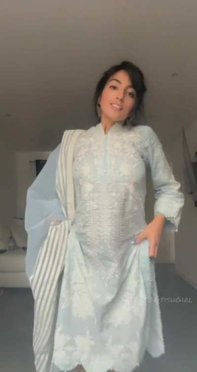 Let me strip out my shalwar kameez for you 😈