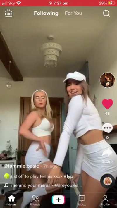 More tennis hoes