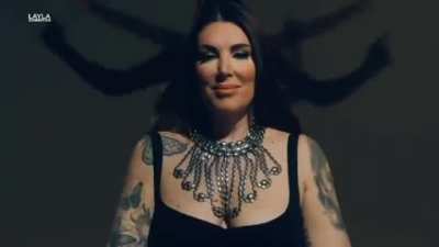 Italian mascara commercial. who doesn't want long black D mascara.
