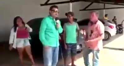 &Oacute;ia a faca!