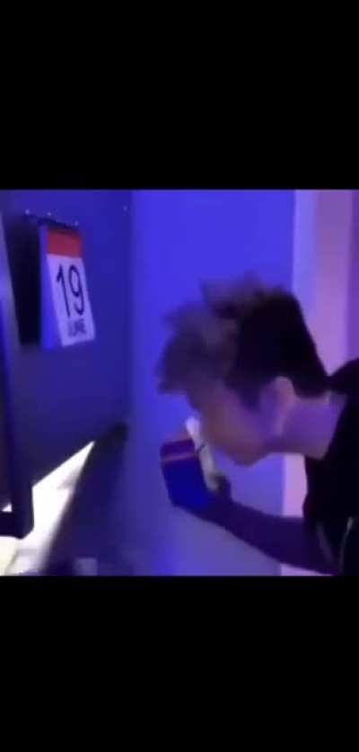 😭😭😭