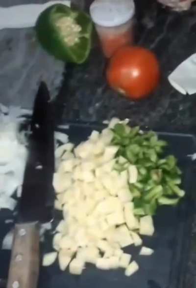 Dica para quem n&atilde;o quer chorar na hora de cozinhar