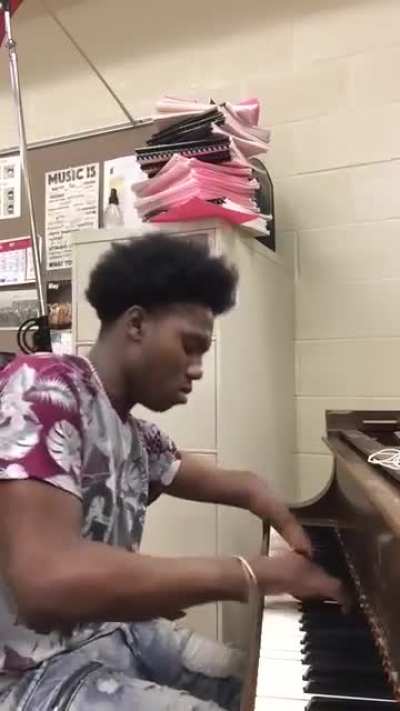 Darius Simmons a pianist born with four fingers plays a beautiful piano arrangement of his own. Dreams are forever.