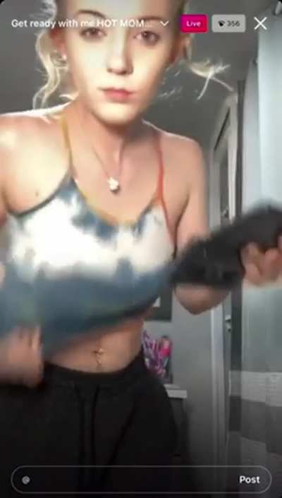 Flashing tits