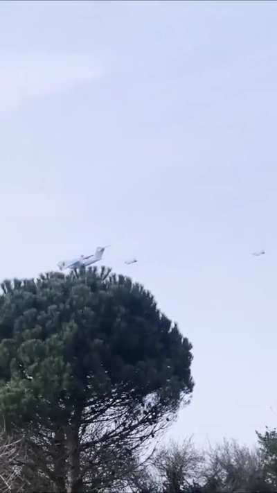 DiE RuSsEn kOmMeN!!1!