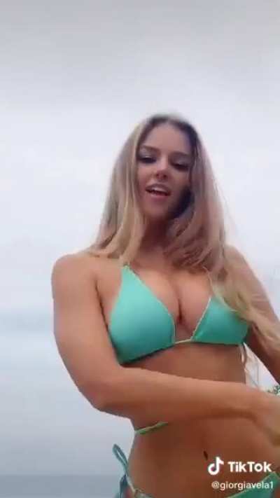 Amazing body 🤤🤤