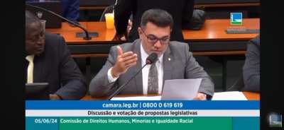 Dep Marco Feliciano vota contra audi&ecirc;ncia p&uacute;blica sobre fim da escala 6x1 e defende "trabalho at&eacute; a exaust&atilde;o"