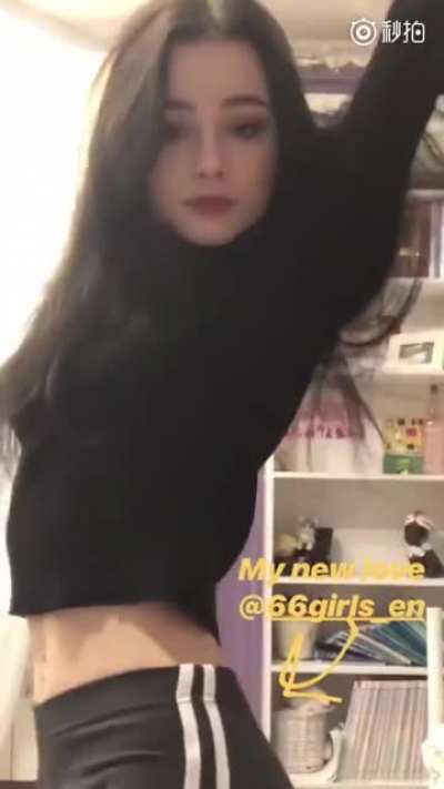 perfect belly 🍆💦