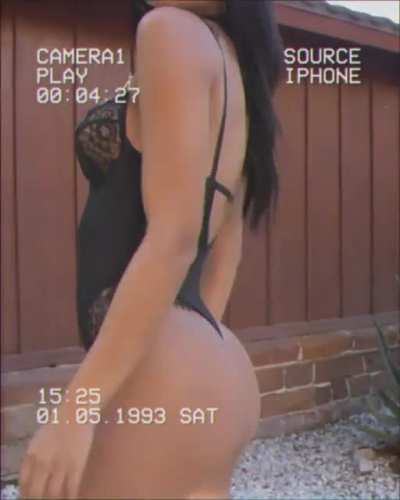 🍑 🍑 🍑