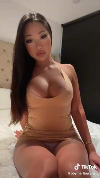 couldn&rsquo;t make her sluttiness more obvious still fine tho