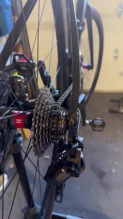 Rear Thru Axel Threads Binding?