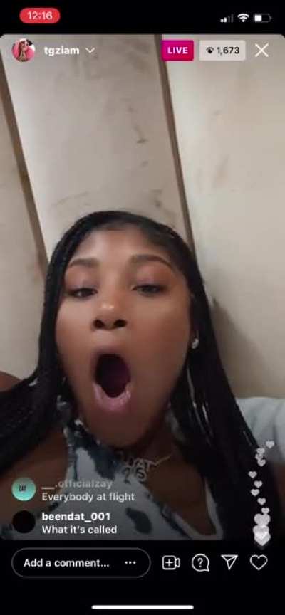 😝