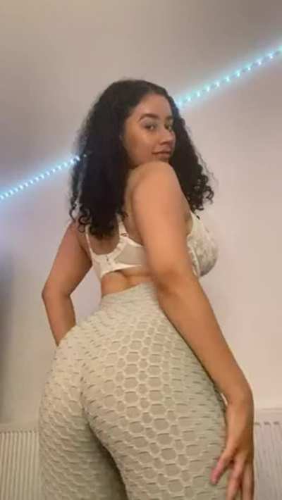 Would you cheat on your gf with me?