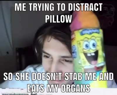 LOOK, IT&acirc;S SPONGEBOB