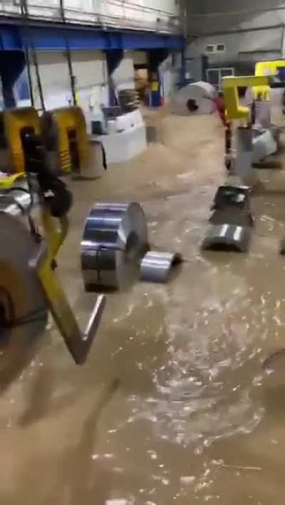 I’m sorry to say I went through this a couple of times at a service center on the north side of Chicago. It’s hard to look at.