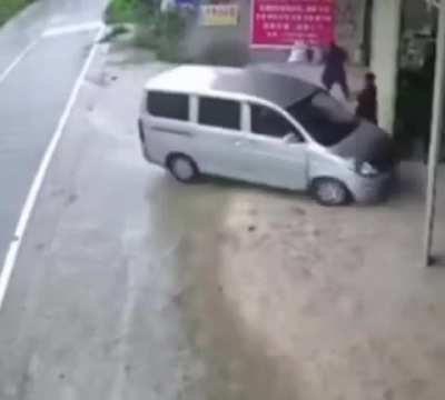 Chegando em casa depois do feriado...