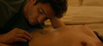Florence Pugh and Andrew Garfield in "We Live In Time" (2024)