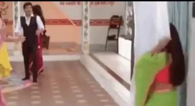 Indian sitcoms be like