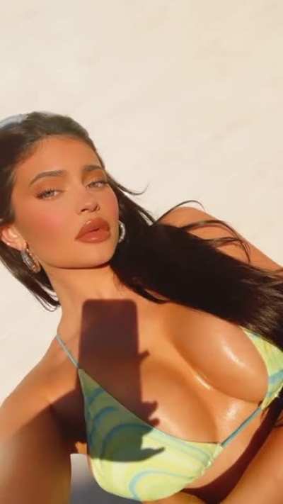 Sexy Kylie