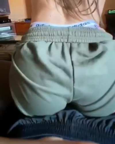 Crushing his cock 💕