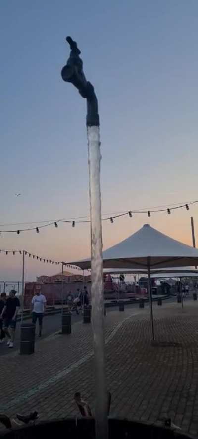 Tap waterfeature 