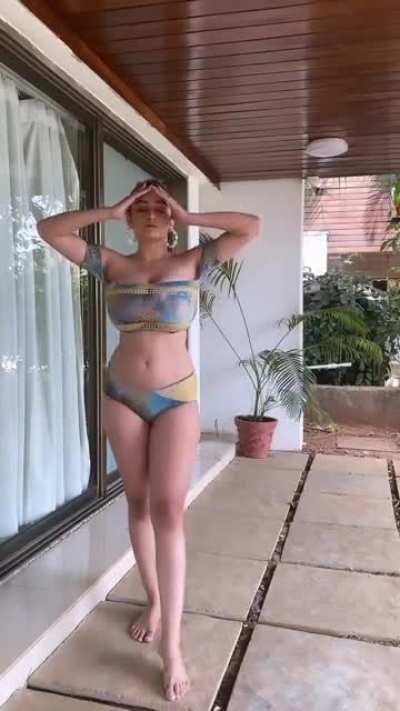 sonali malhotra sexy