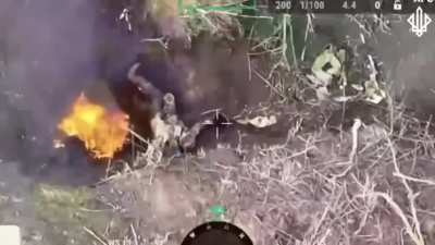 Strange behavior of a Russian soldier. The infantryman crawled to a burning colleague whose ammunition subsequently detonated.