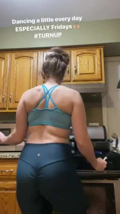 Allysin Kay