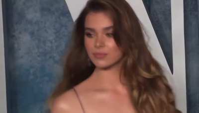 Hailee Steinfeld
