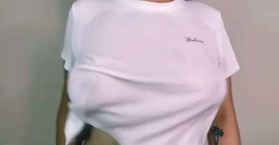 Got my shirt wet, should I take it off?🤭