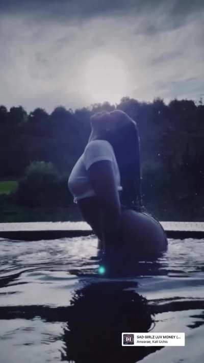 Iza