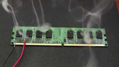 this is what happens to your RAM when you listen to EATOT
