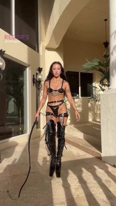 rate the outfit