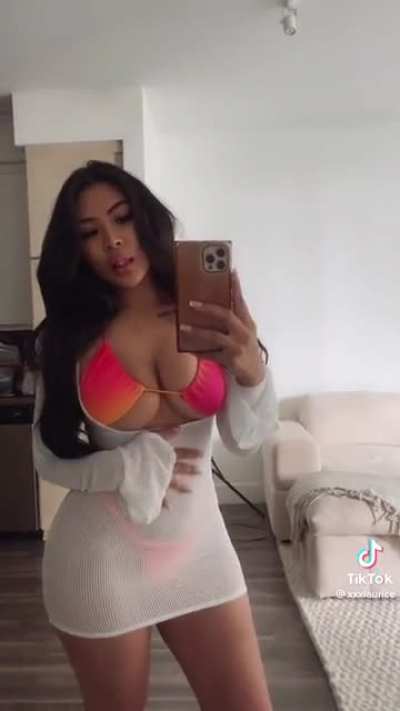 Hot Filipina🇵🇭
