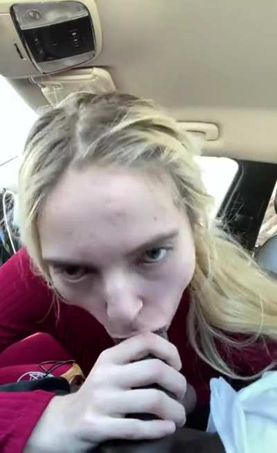 Snowbunny car Blowjob