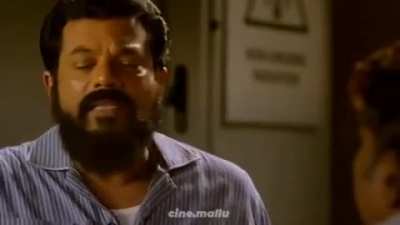 Nice little Easter Egg from Adi Kapiyare Kootamani. Never realised it while watching it a few years ago. Mukesh surely is a fun guy to have agreed to this hahahaha!