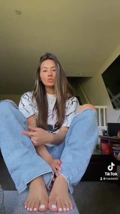 White toes
