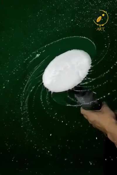Три минуты воды и слоумо