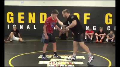 Kyle Snyder showing the toe stomping snatch single technique. Commonly used by Reza Yazdani