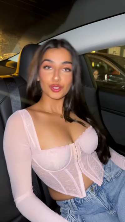 Wyd to her?