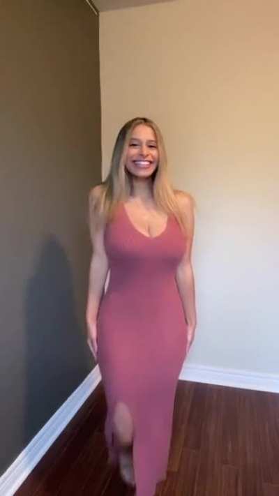 Slim & Busty