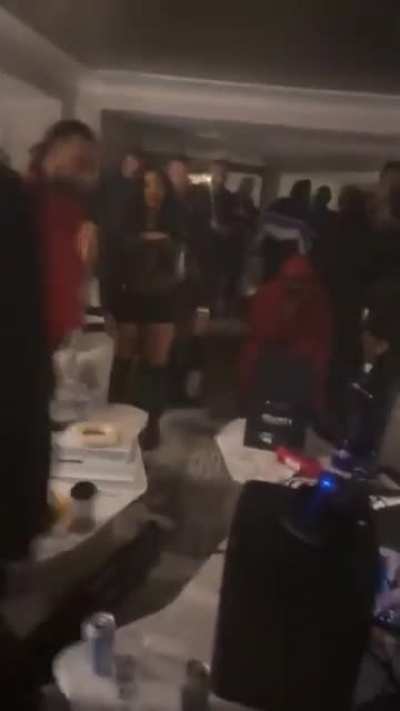 &ldquo;she got that gyat 2000&rdquo; - ye 