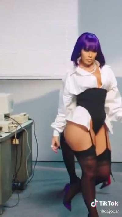 Doja so thic