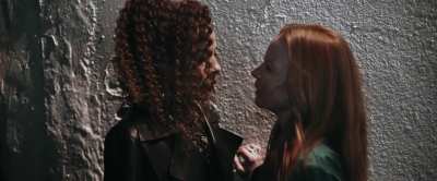 Birthday Teaser: Lauren Ambrose (&amp;amp; Tawny Cypress) in Yellowjackets [S3E1-2025]