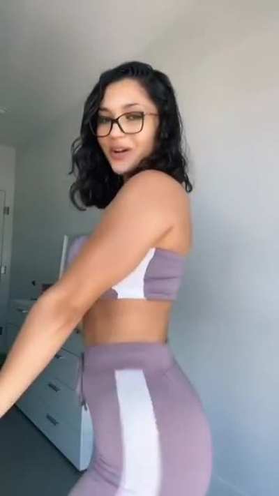 Bella