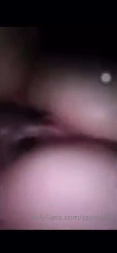 @jadeygirl 👀😳